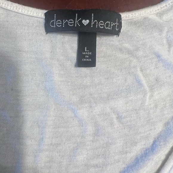 The Rodeo Quincy T-Shirt for women features a Cowgirl pattern with a heart desig - Picture 2 of 3